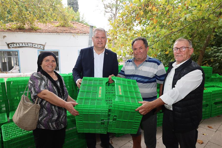 Üreticimize 1200 zeytin kasası dağıttık.