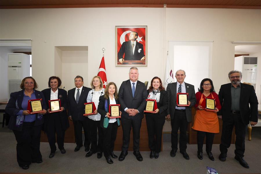 Urla’da Bir İlk: Sivil Toplumun Emeği Ödüllerle Taçlandırıldı